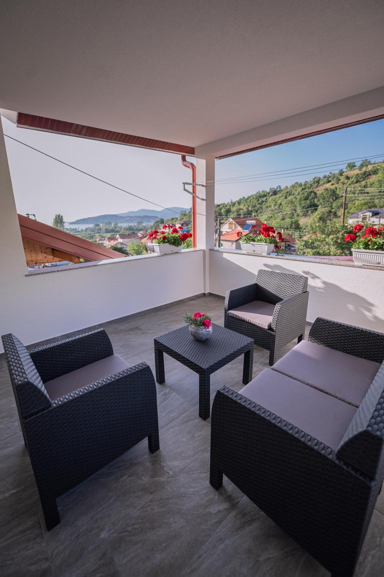 Konstantin View Apartment Ohrid