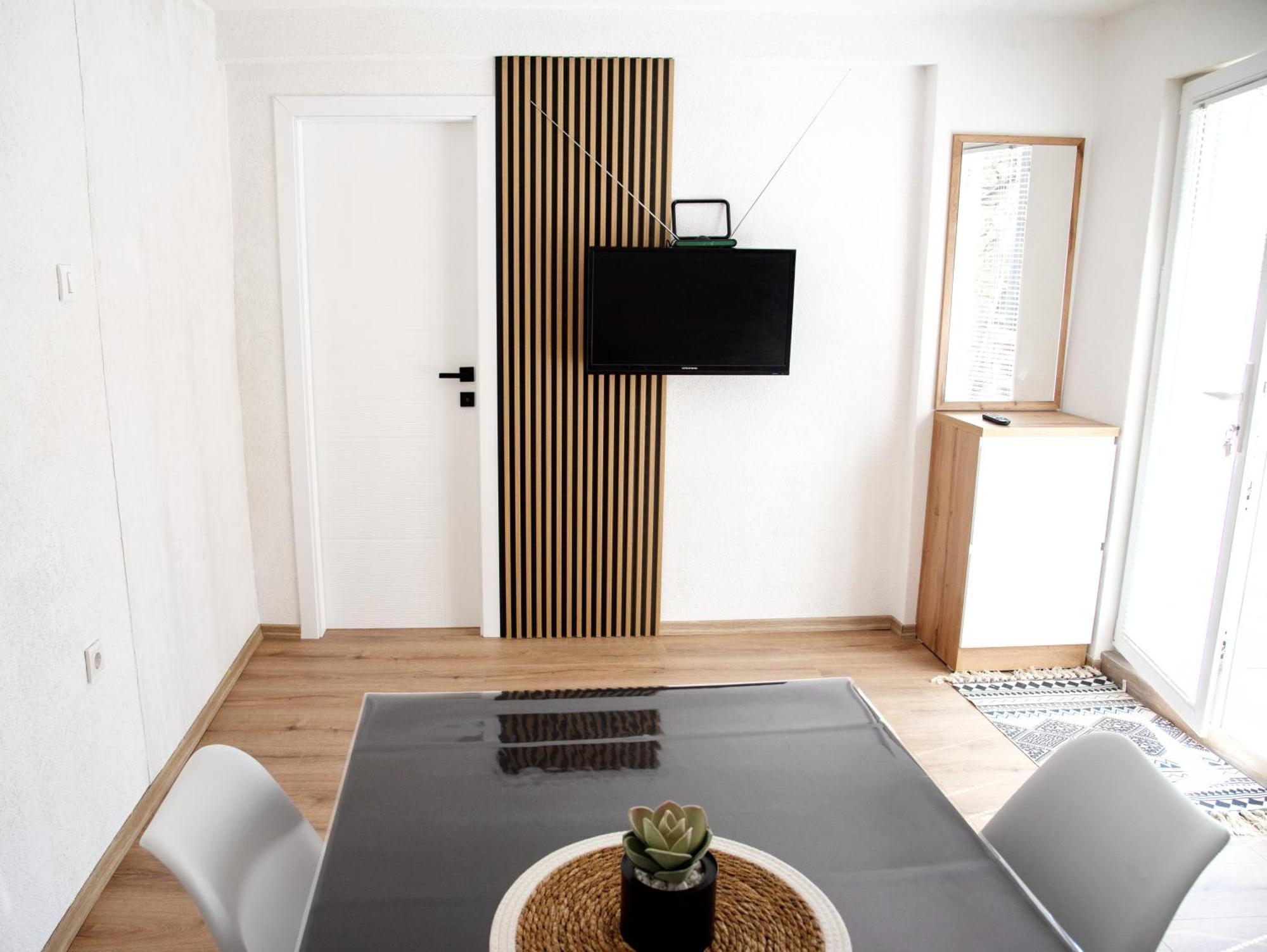 Konstantin View Apartment *