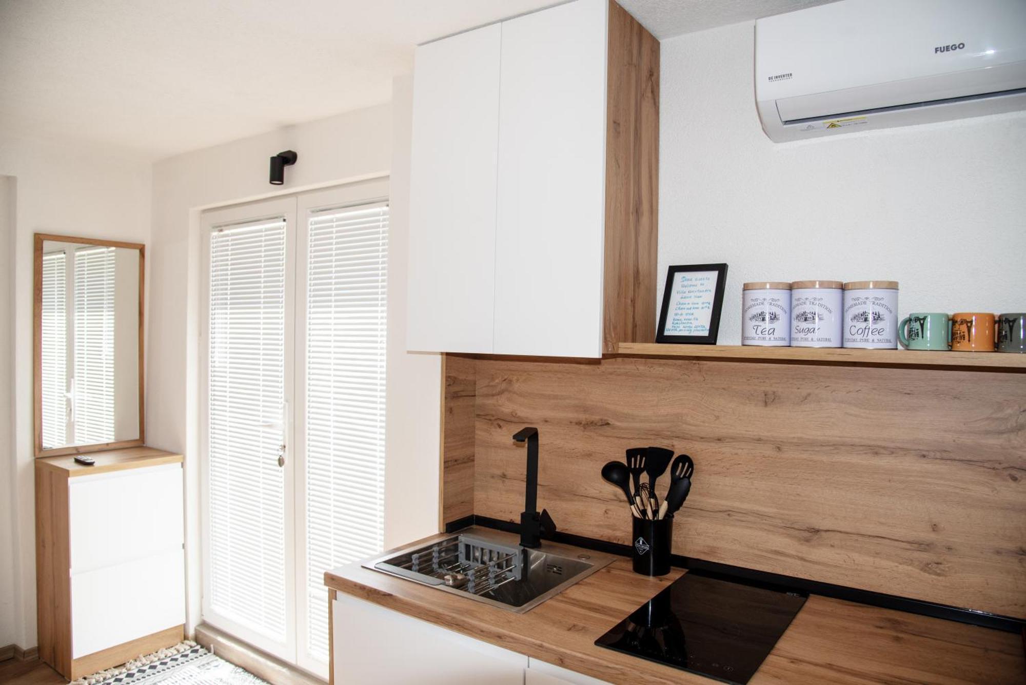 Konstantin View Apartment *
